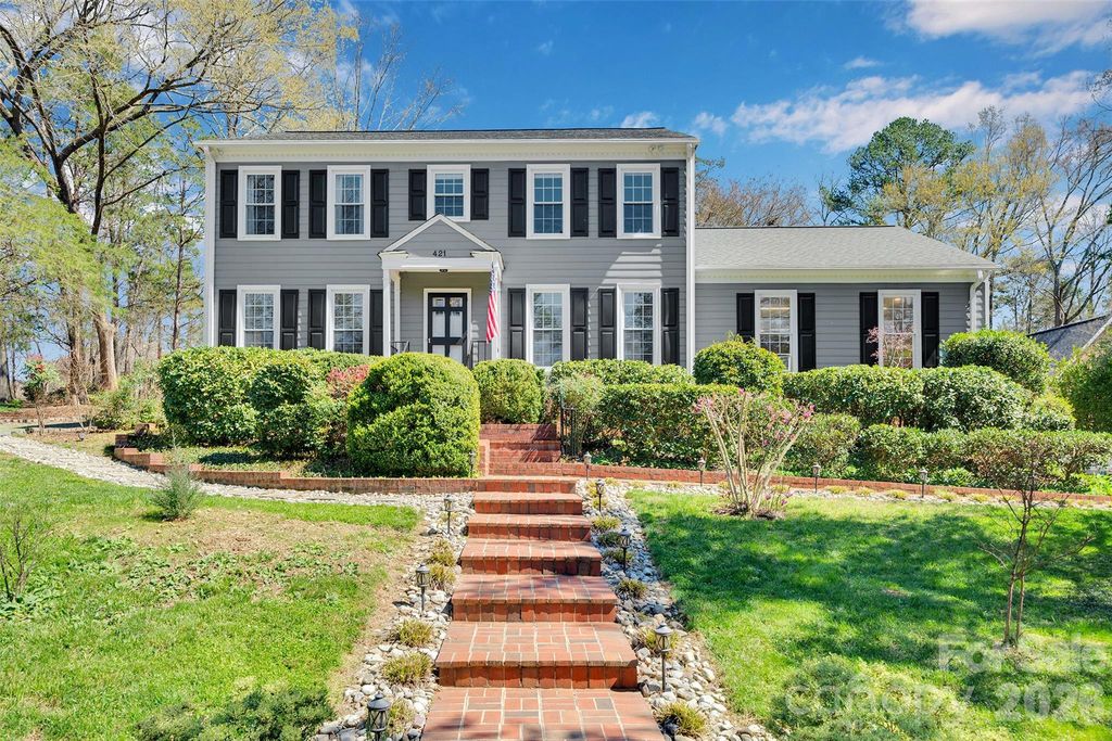 421 Sardis Lane, Charlotte, NC 28270
