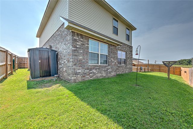 1025 Rachel Street, Gentry, AR 72734