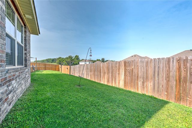 1025 Rachel Street, Gentry, AR 72734
