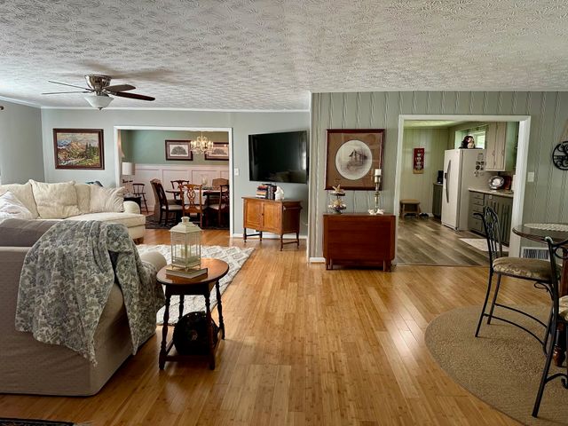 224 Camellia Drive, Quincy, FL 32351