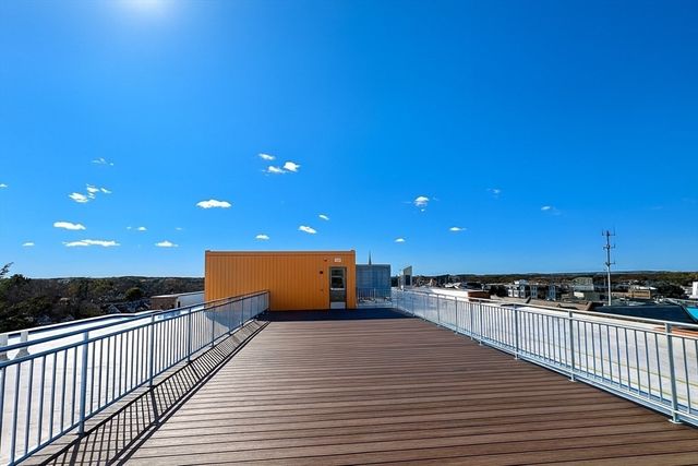 45 East Central 215, Natick, MA 01760