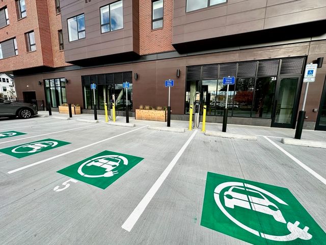 45 East Central 215, Natick, MA 01760