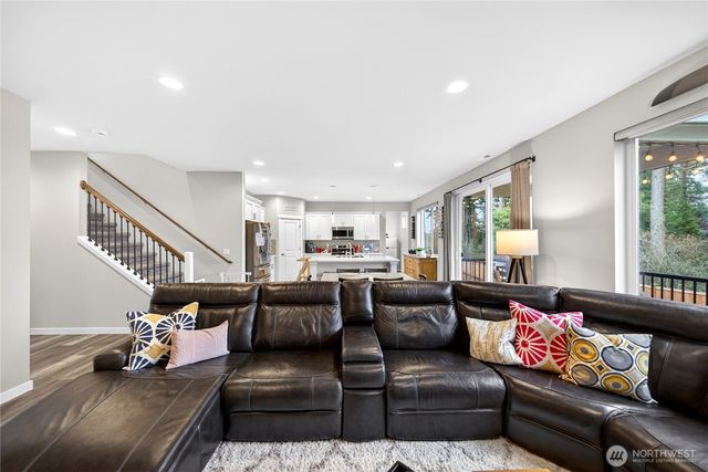 2210 SW Putnam Dr., Oak Harbor, WA 98277