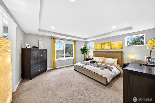 2210 SW Putnam Dr., Oak Harbor, WA 98277