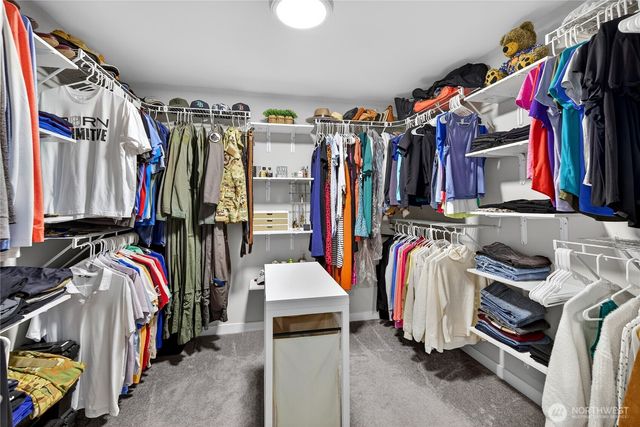 2210 SW Putnam Dr., Oak Harbor, WA 98277