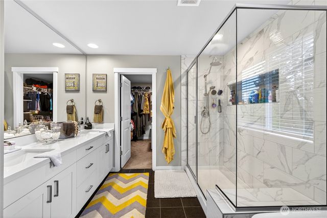 2210 SW Putnam Dr., Oak Harbor, WA 98277