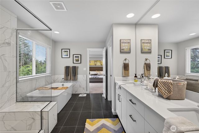 2210 SW Putnam Dr., Oak Harbor, WA 98277