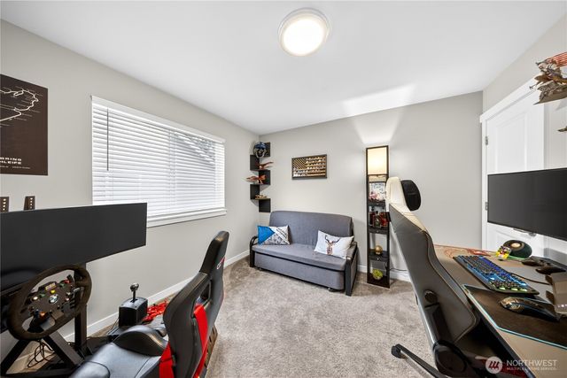 2210 SW Putnam Dr., Oak Harbor, WA 98277