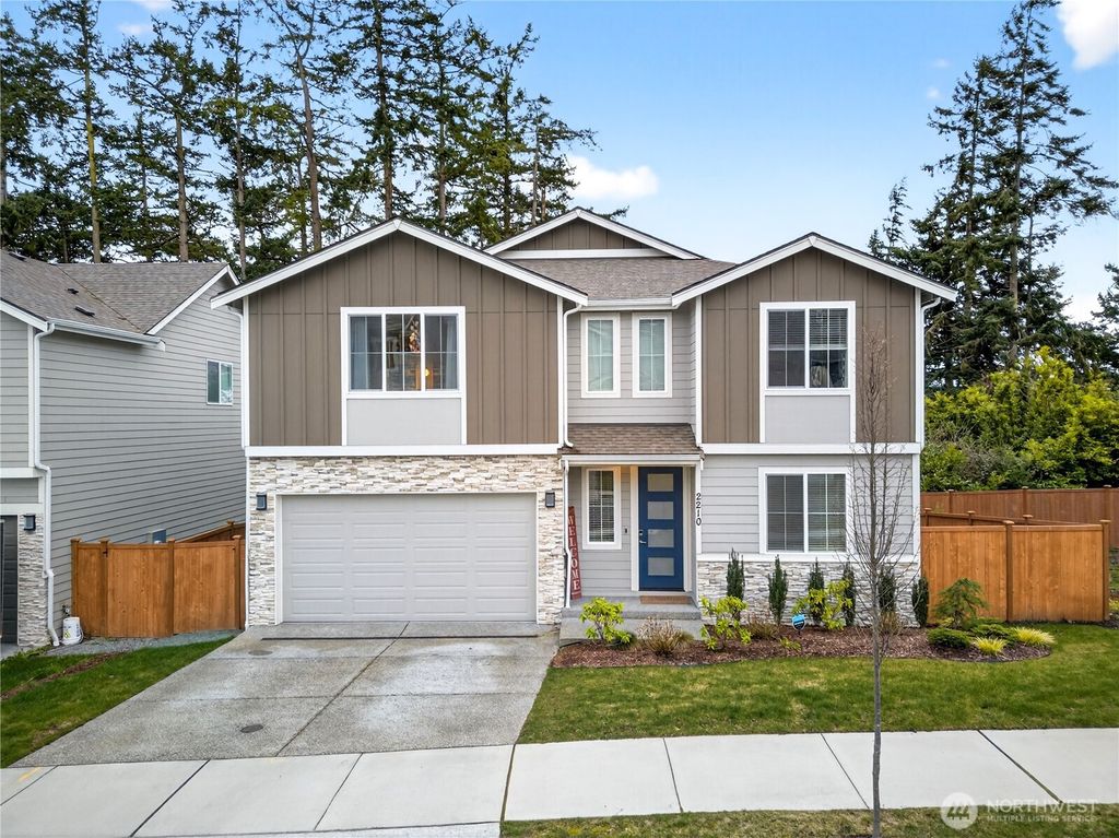 2210 SW Putnam Dr., Oak Harbor, WA 98277