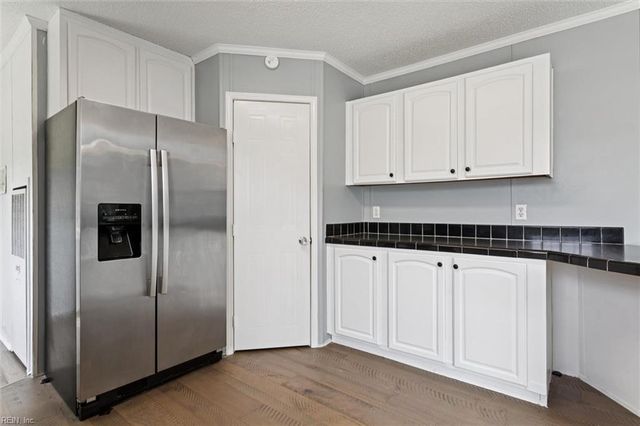 1233 Blue Jay DR, Virginia Beach, VA 23453