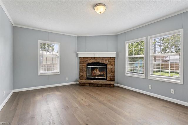 1233 Blue Jay DR, Virginia Beach, VA 23453