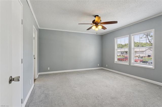 1233 Blue Jay DR, Virginia Beach, VA 23453