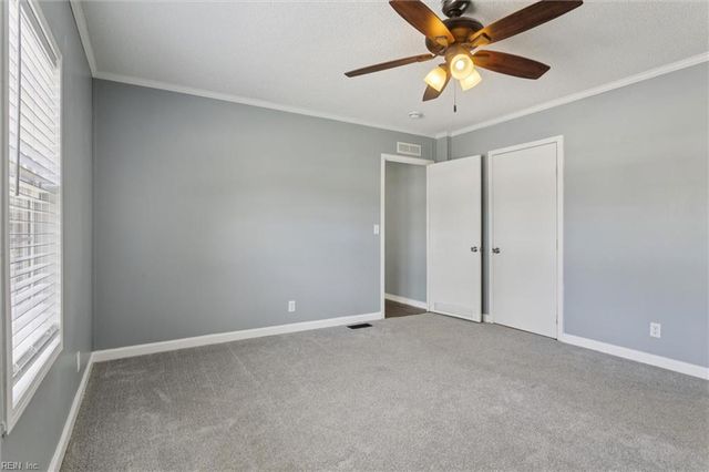 1233 Blue Jay DR, Virginia Beach, VA 23453