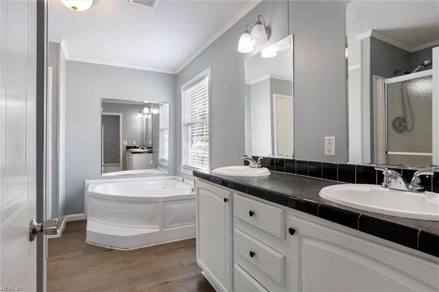 1233 Blue Jay DR, Virginia Beach, VA 23453