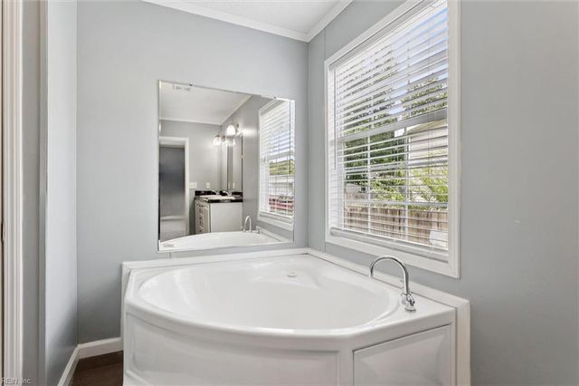 1233 Blue Jay DR, Virginia Beach, VA 23453