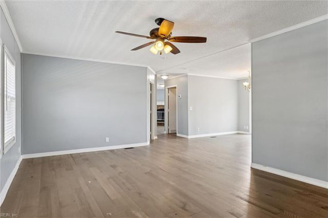 1233 Blue Jay DR, Virginia Beach, VA 23453