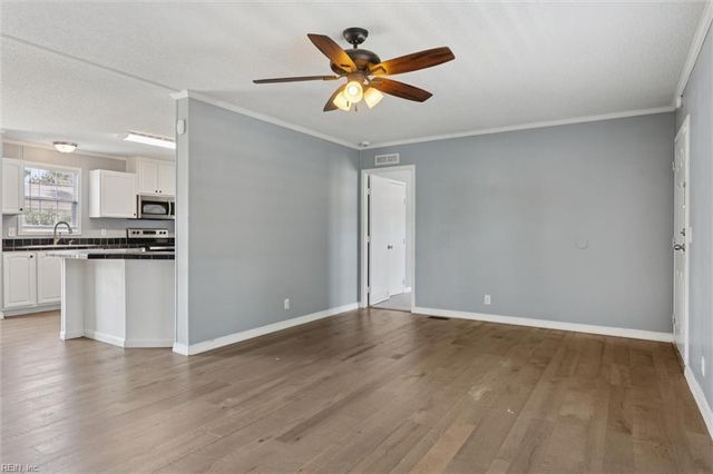 1233 Blue Jay DR, Virginia Beach, VA 23453