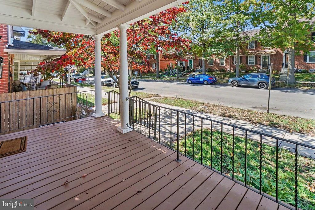 134 HARTRANFT AVE, NORRISTOWN, PA 19401 — photo 3