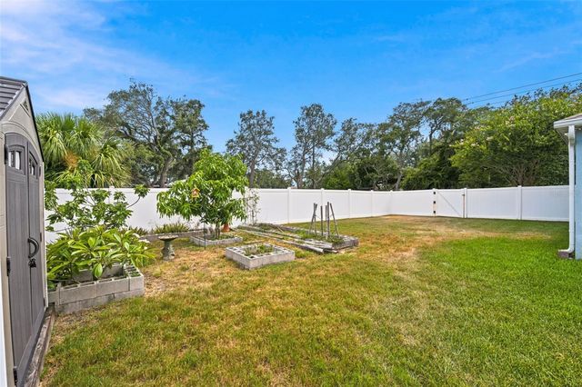 123 N FLORIDA AVENUE, Tarpon Springs, FL 34689