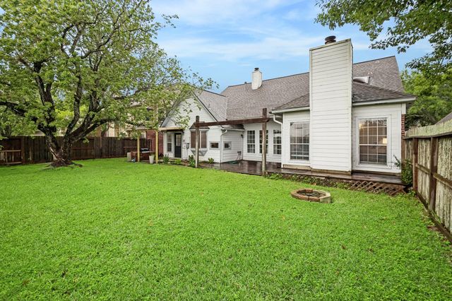 2906 Double Lake Drive, Missouri City, TX 77459