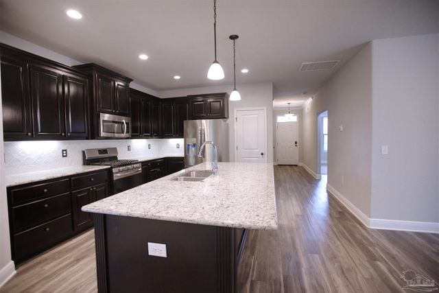 10824 Trailblazer Way, Pensacola, FL 32506