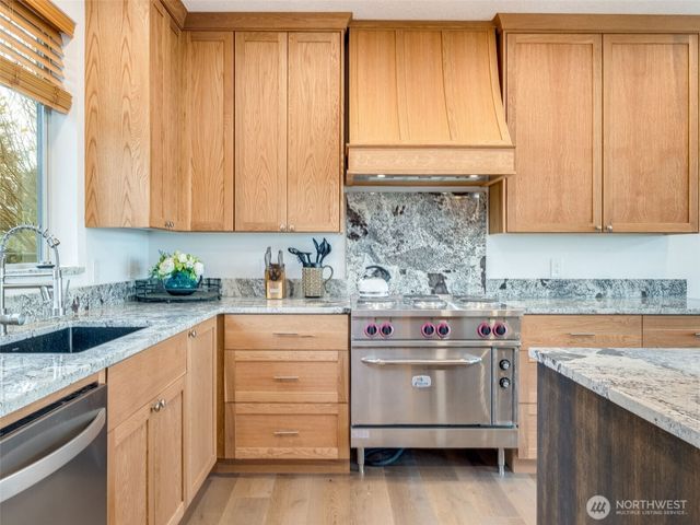 34901 J PL, Ocean Park, WA 98640