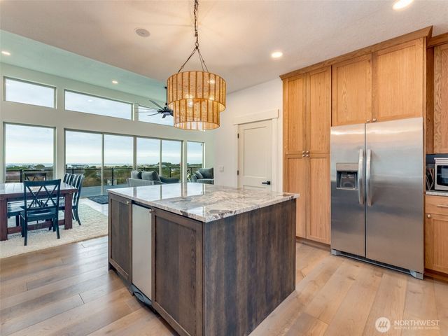 34901 J PL, Ocean Park, WA 98640