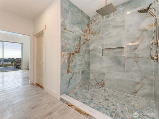 34901 J PL, Ocean Park, WA 98640