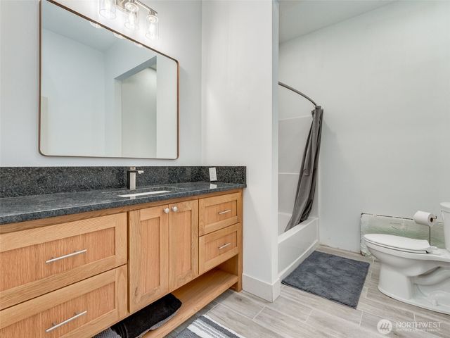 34901 J PL, Ocean Park, WA 98640