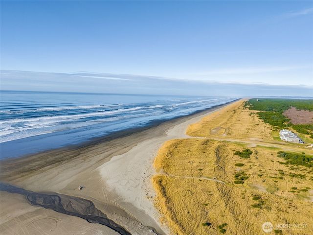 34901 J PL, Ocean Park, WA 98640