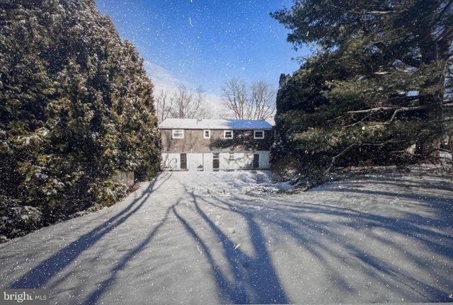 612 E RIDGE AVE, Kennett Square, PA 19348