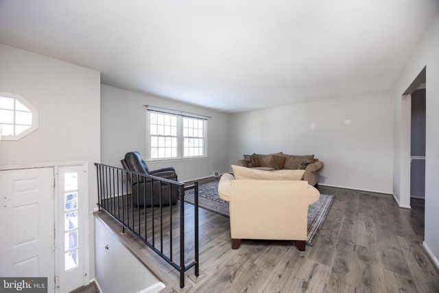 612 E RIDGE AVE, Kennett Square, PA 19348