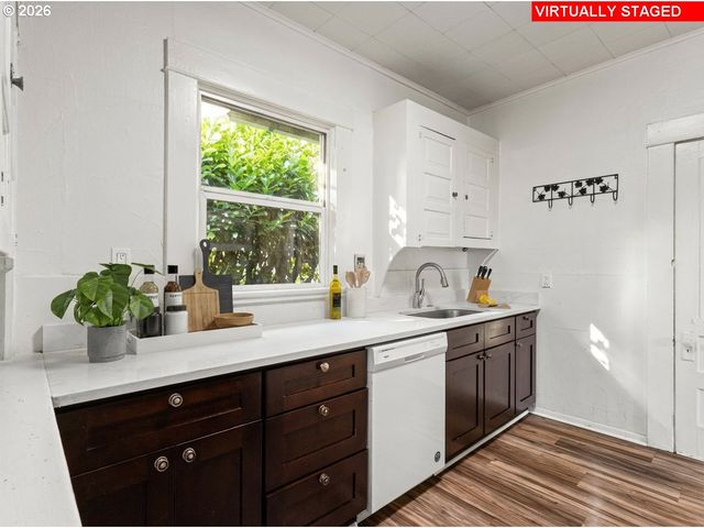 7104 Se 85TH Ave, Portland, OR 97266