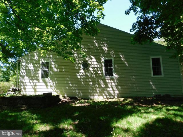 38 N 8TH ST, Mahanoy City, PA 17948