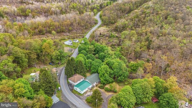 38 N 8TH ST, Mahanoy City, PA 17948