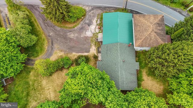 38 N 8TH ST, Mahanoy City, PA 17948