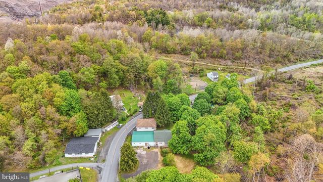38 N 8TH ST, Mahanoy City, PA 17948