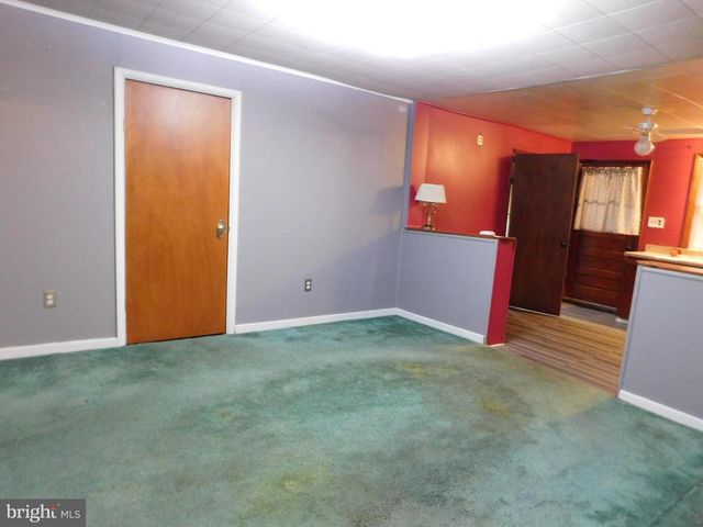 38 N 8TH ST, Mahanoy City, PA 17948