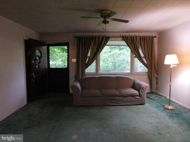 38 N 8TH ST, Mahanoy City, PA 17948