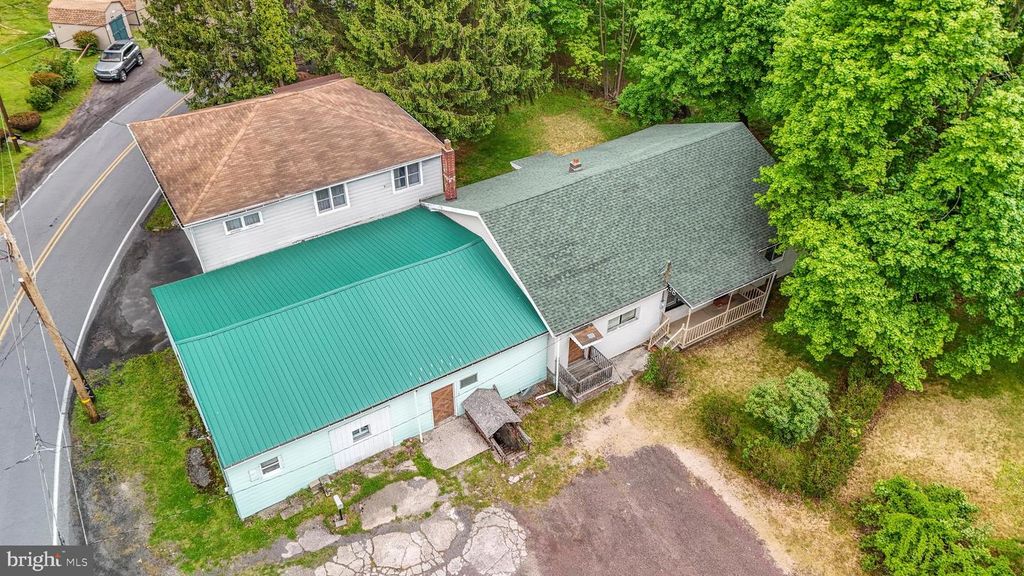38 N 8TH ST, Mahanoy City, PA 17948