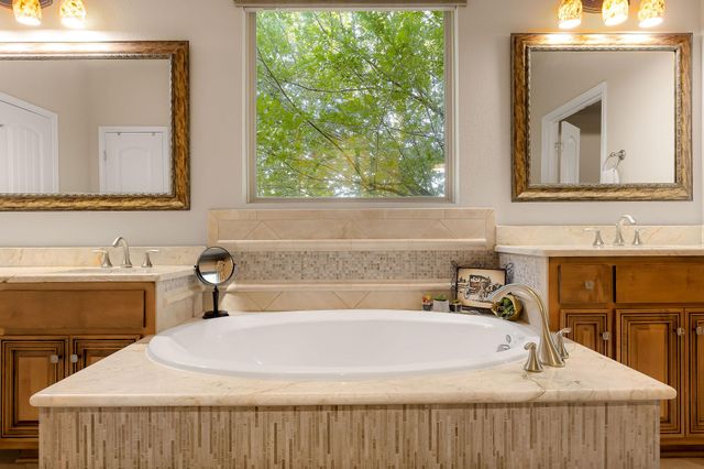 119 Finnel CV, Austin, TX 78737