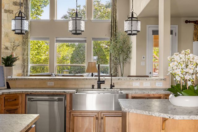 119 Finnel CV, Austin, TX 78737