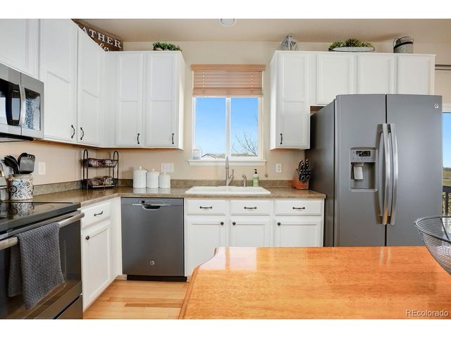 7592 Triangle Dr, Fort Collins, CO 80525