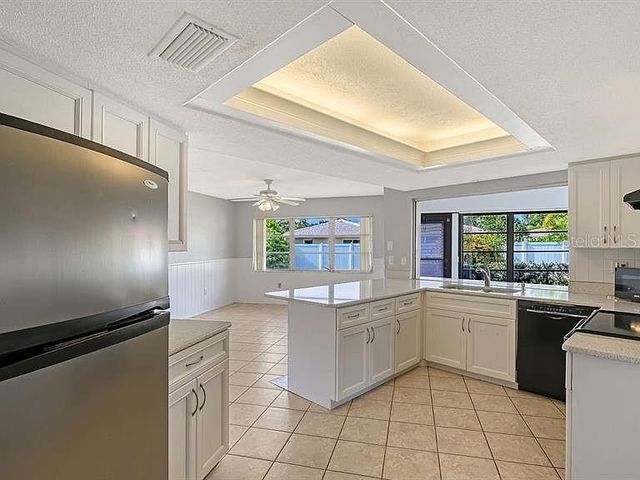 7440 BLAINE WAY, Sarasota, FL 34231