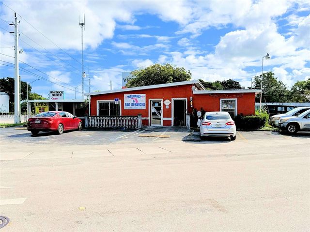 5720 W Hallandale Beach Blvd, West Park, FL 33023