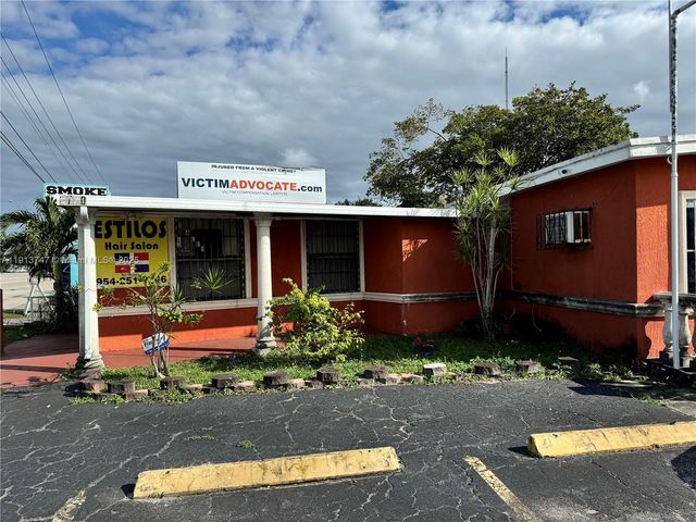 5720 W Hallandale Beach Blvd, West Park, FL 33023