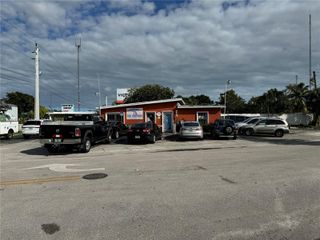 5720 W Hallandale Beach Blvd, West Park, FL 33023