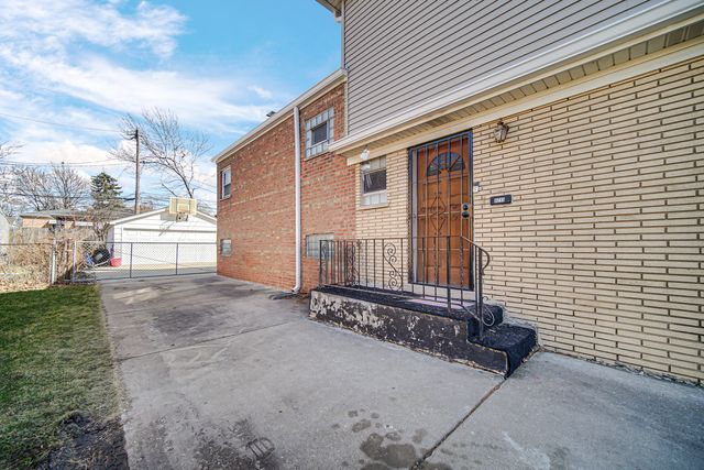 8713 S Washtenaw Avenue, Evergreen Park, IL 60805