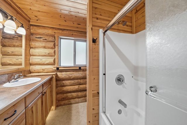 14177 Whitewater Loop, La Pine, OR 97739