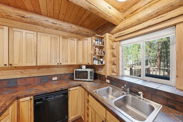 14177 Whitewater Loop, La Pine, OR 97739